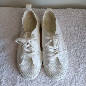 Marc Fisher Sashya Sneakers - Size 7